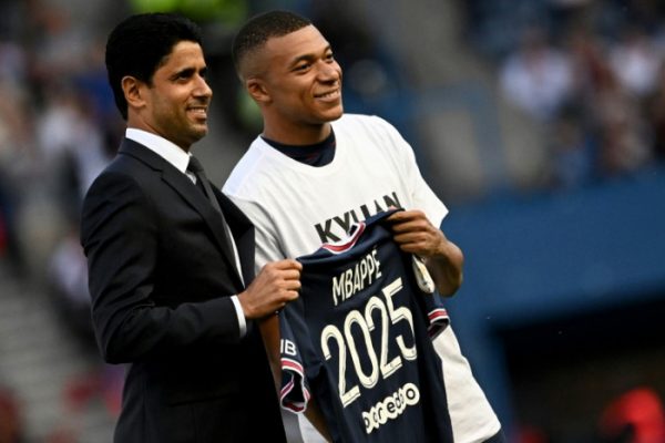 It's over! PSG continue to sign Mbappe until 2025